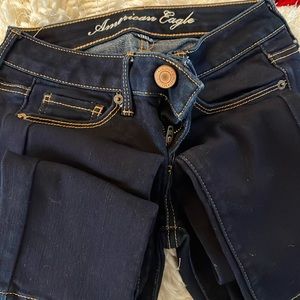 American Eagle Women’s Dark Blue Denim Stretch Jean Size 0 Never worn!
